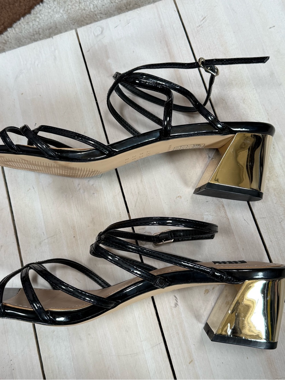 White House Black Market Black Strappy Sandal Heel Size 8 - Picture 3 of 7